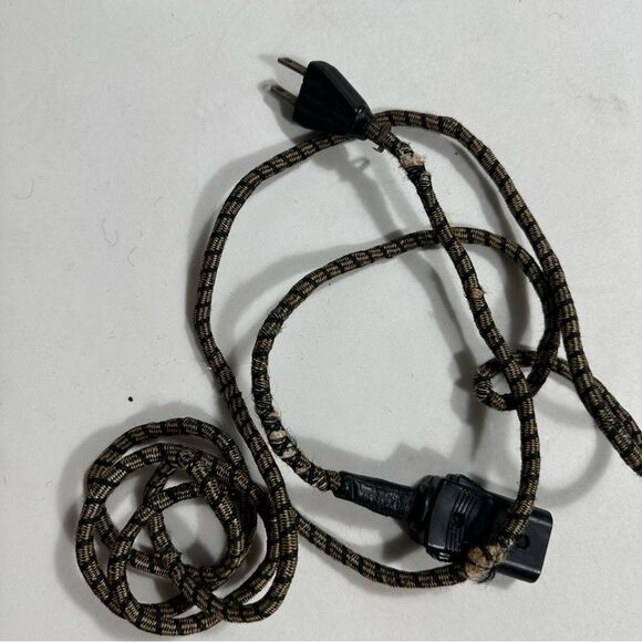 Vintage GENERAL ELECTRIC Waffle Maker 119YI97 Art Deco Made In USA Tested - Picture 10 of 15